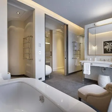 Bed and breakfast Amazing Villa With Privat Pool In Saint-Tropez