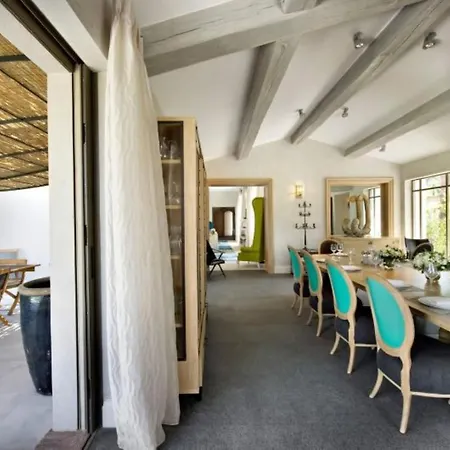 Amazing Villa With Privat Pool In Saint-Tropez סן טרופז